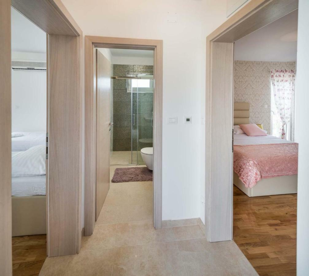 Villa" Arijana 2" Slatine Extérieur photo